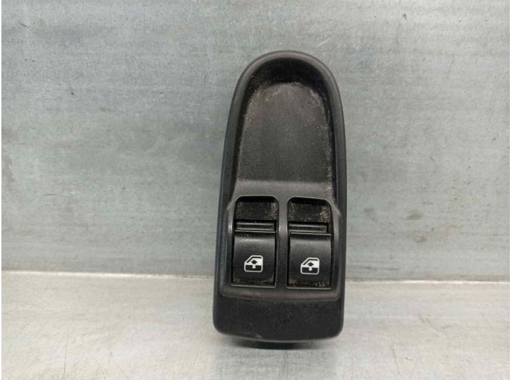 Replacement front left window regulator switch for Iveco Daily KA 2.3 Diesel CAT OEM IAM reference 5801484223 