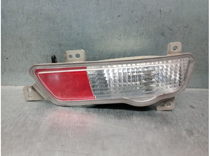 Recambio de piloto marcha atras para chevrolet cruze 1.6 cat referencia OEM IAM 96836632 95486701 