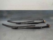 Front right wiper arm replacement for Mitsubishi Montero (V20/V40) 2.5 Turbodiesel OEM IAM reference 