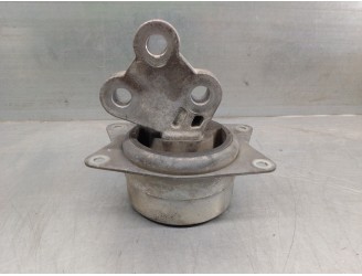SOPORTE MOTOR IZQUIERDO V046404203 