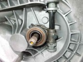 Recambio de caja cambios para opel corsa b 1.2 referencia OEM IAM C374 14573C374