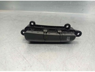 Replacement switch for Hyundai Kona 1.0 TGDI CAT OEM IAM reference 93310J9MB0 