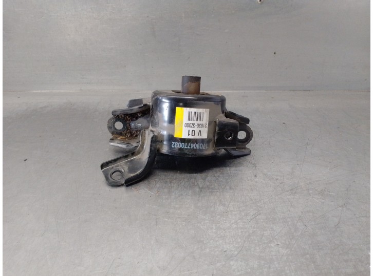 Replacement left engine mount for Kia Soul ( ) 1.6 GDi CAT OEM IAM reference 218303Z000 