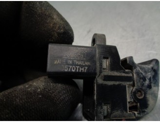 Recambio de parabrisas para ford fiesta berlina 1.25 16v cat referencia OEM IAM 43R000305 3536AGN  2