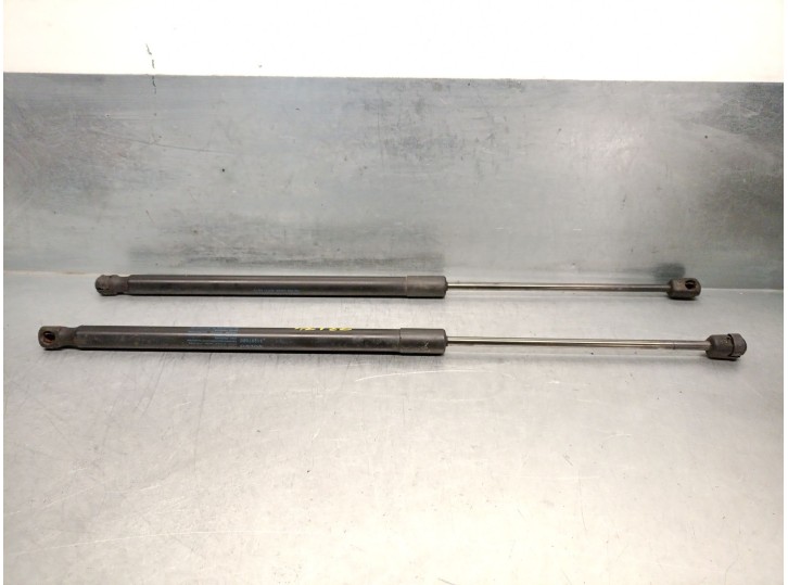Replacement trunk / tailgate dampers for Volvo V60 I (155) 1.6 Drive OEM IAM reference 31297080 31395910 