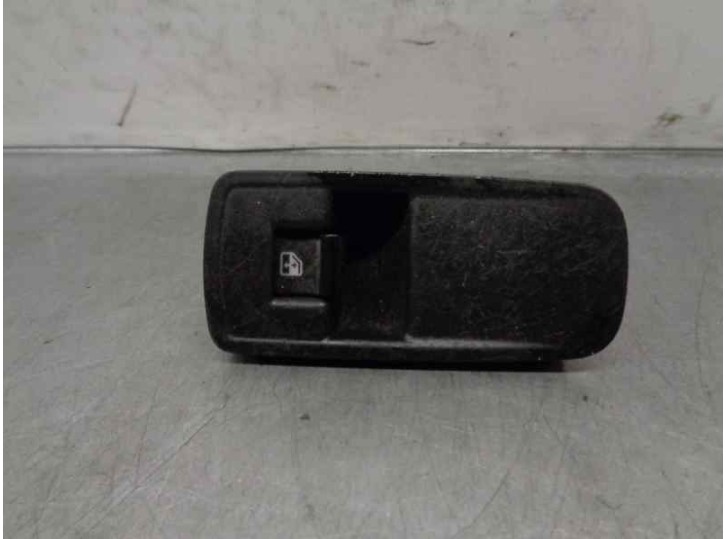 Recambio de mando elevalunas delantero derecho para alfa romeo mito (145) 1.3 jtd cat referencia OEM IAM 156085172 