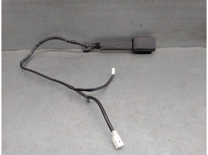 Recambio de enganche cinturon para infiniti ex 30d referencia OEM IAM 868421BN1C 868421BN1C 