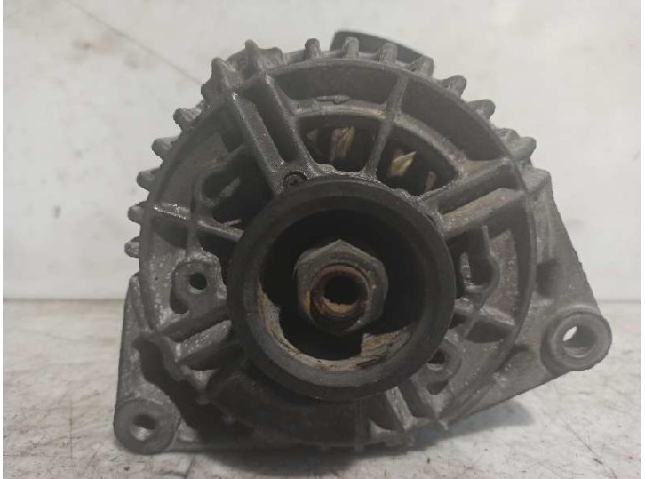 Recambio de alternador para audi s8 (d2) 4.2 v8 40v referencia OEM IAM 077903015P 0123520031 BOSCH