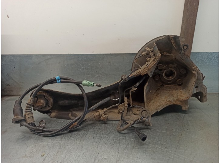 Recambio de mangueta trasera derecha para jeep compass 2.4 16v cat referencia OEM IAM 5272714AC 