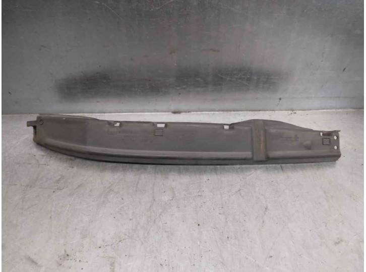 Recambio de molduras traseras para smart forfour 1.5 cat referencia OEM IAM A4547320121 