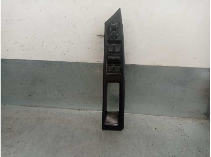 Recambio de mando elevalunas delantero izquierdo para audi s8 (d2) 4.2 v8 40v referencia OEM IAM 4D1959517 