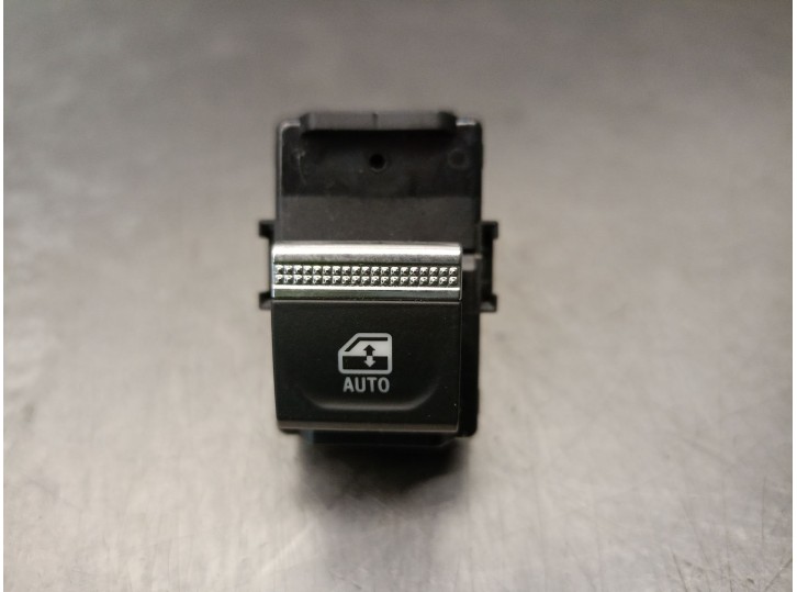 Recambio de mando elevalunas trasero derecho para renault captur ii referencia OEM IAM 254114723R 254114723R 
