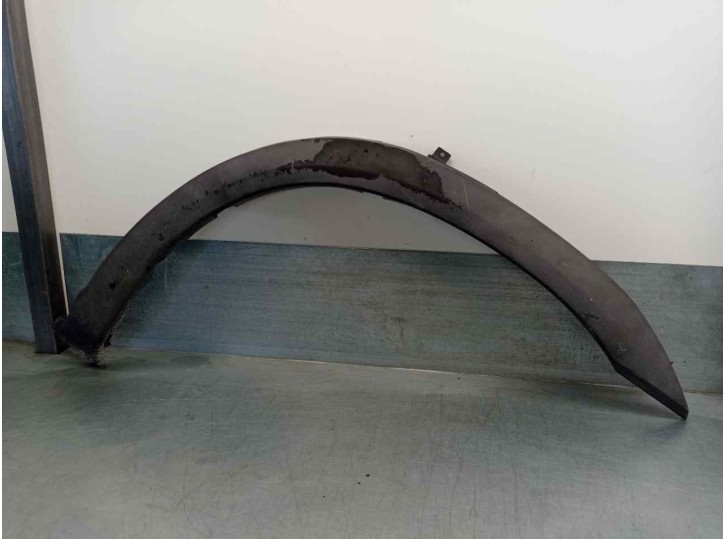 Recambio de aletin delantero derecho para iveco daily ka 2.3 diesel cat referencia OEM IAM 5801342802 