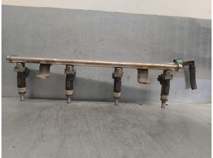 Recambio de rampa inyectora para jeep compass 2.4 16v cat referencia OEM IAM 04891575AA 