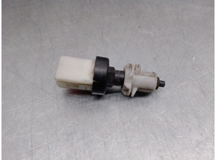 Recambio de interruptor para iveco daily caja cerrada (2006 =>) 2.3 diesel cat referencia OEM IAM B365  TRW