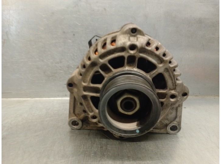 Recambio de alternador para opel astra j lim. 1.6 16v cat referencia OEM IAM 13579667 13579667 