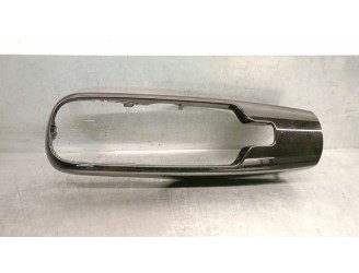Replacement molding for Citroën C4 Cactus 1.5 BlueHDi 100 OEM IAM reference 98216178XU 98216178XU 