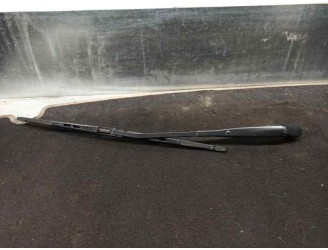 Recambio de brazo limpia trasero para toyota prius (nhw20) 1.5 cat referencia OEM IAM 