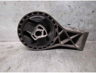 Recambio de soporte motor para opel insignia berlina 1.8 16v referencia OEM IAM 13228305 684620 