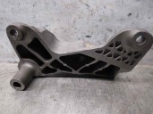 Replacement engine mount for Opel Insignia Berlina 1.8 16V OEM IAM reference 13227753 684610 