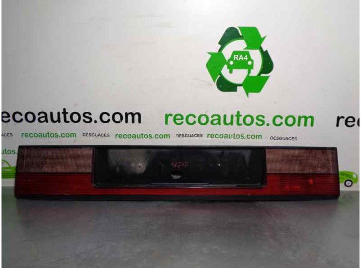 Replacement central rear light for Renault 21 Berlina (b/l48) 2.1 turbodiesel OEM IAM reference 770079297 