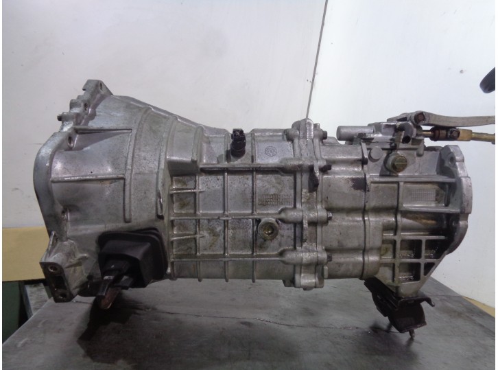 Recambio de caja cambios para ssangyong korando 2.9 turbodiesel cat referencia OEM IAM G3101008200 3101008010 MAD440700265