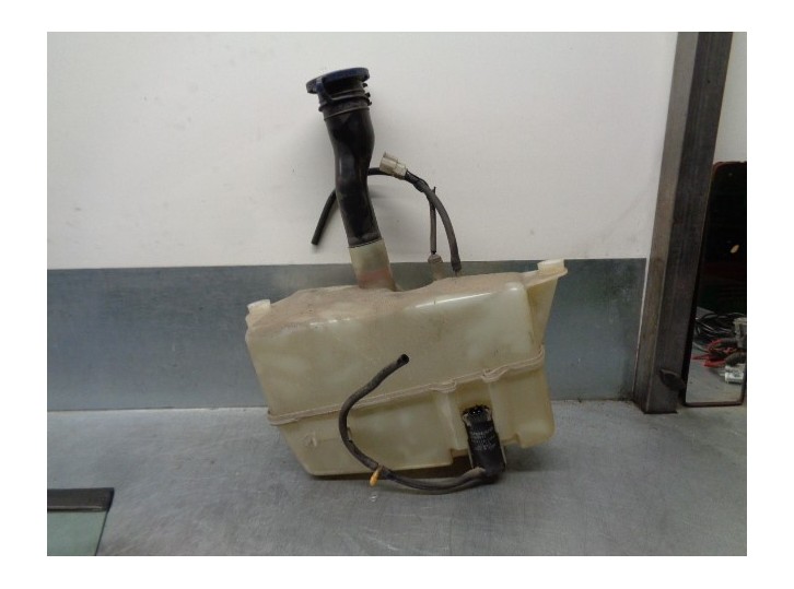 Recambio de deposito limpia para volvo c70 cabriolet 2.3 20v turbo cat referencia OEM IAM 9190695  