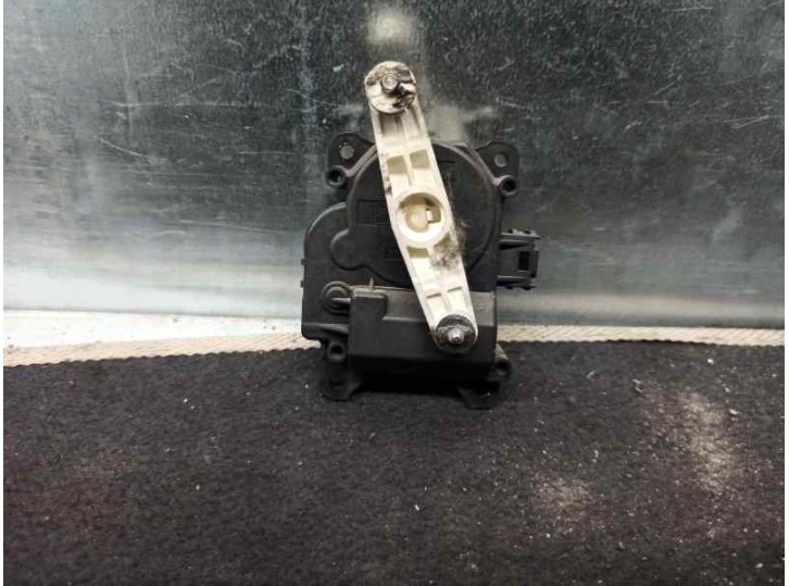 Recambio de motor calefaccion para toyota prius (nhw20) 1.5 cat referencia OEM IAM 8713047070 0637007960 DENSO