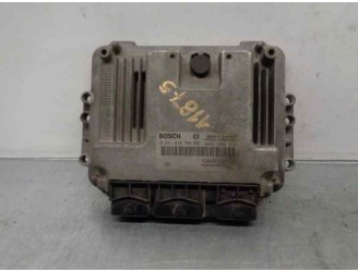 Recambio de centralita motor uce para renault megane ii berlina 5p 1.9 dci diesel referencia OEM IAM 8200263396 0281010769 BOSCH