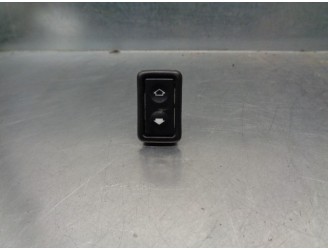 Recambio de mando elevalunas delantero izquierdo para bmw serie 3 berlina (e36) 1.7 turbodiesel cat referencia OEM IAM 8368941 