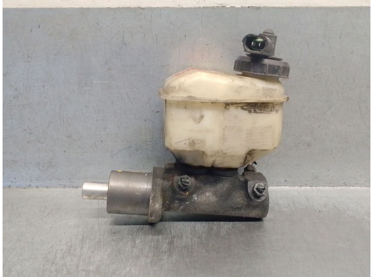 Recambio de bomba freno para renault 5 (b/c40) 1.4 referencia OEM IAM 7700726005 7700726005 