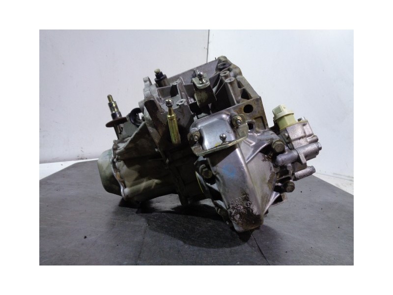 Recambio de caja cambios para citroën xsara berlina 1.9 turbodiesel referencia OEM IAM 20TE43 1764085B 