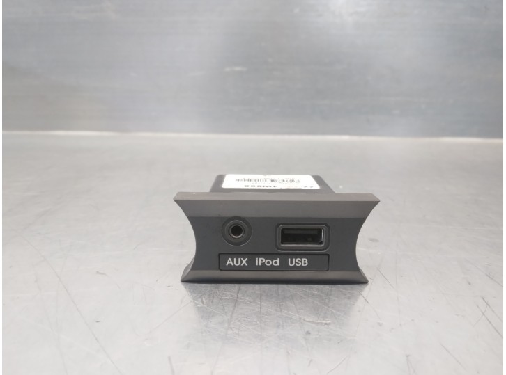 Recambio de modulo electronico para kia rio 1.4 crdi cat referencia OEM IAM 961201W000 
