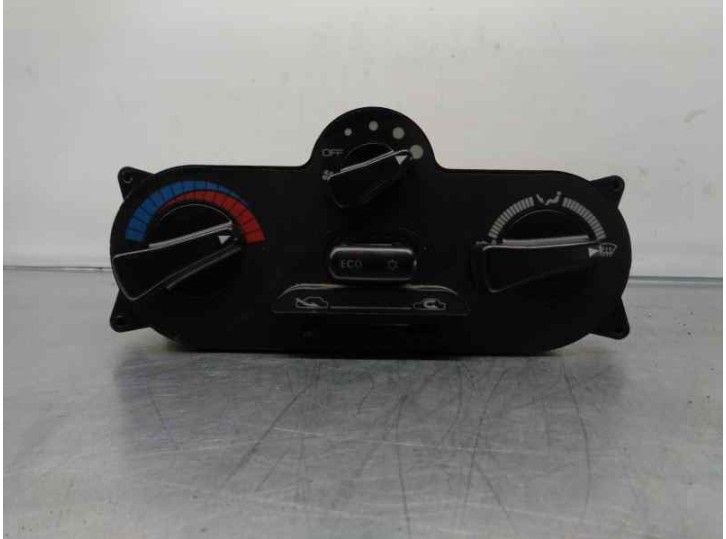 Replacement heating / air conditioning control panel for Mitsubishi Carisma Saloon 5 (DA0) 1.8 16V CAT OEM IAM reference MB94767