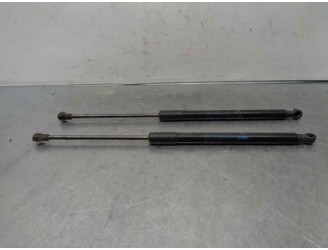 Recambio de amortiguadores maletero / porton para mercedes-benz clase c (w202) familiar 1.8 16v cat referencia OEM IAM 689600208