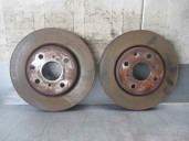 Replacement front brake disc for Peugeot 107 1.0 CAT (384F) OEM IAM reference DF4469 060617 TRW