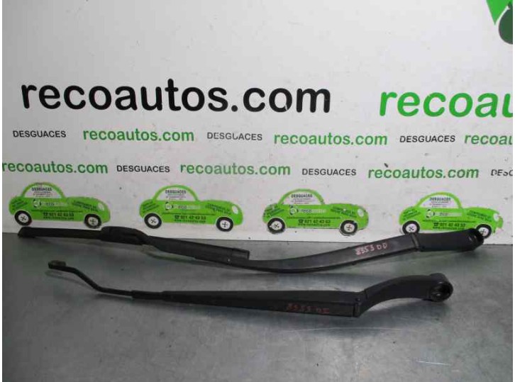Recambio de brazo limpia delantero derecho para hyundai i30cw 1.6 crdi cat referencia OEM IAM 983212L010 