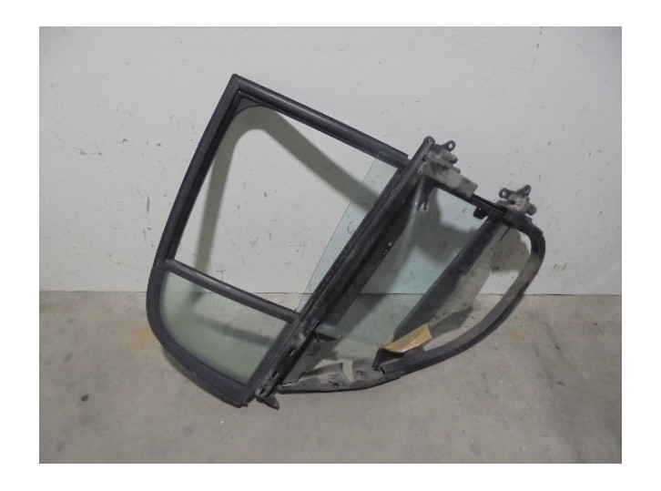 Recambio de puerta trasera derecha para smart forfour 1.5 cat referencia OEM IAM A4547320009CP6A ESTRUCTURA Y CRISTAL 