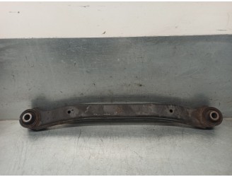 Recambio de brazo suspension superior trasero derecho para hyundai i30cw 1.6 crdi cat referencia OEM IAM 551002G000  