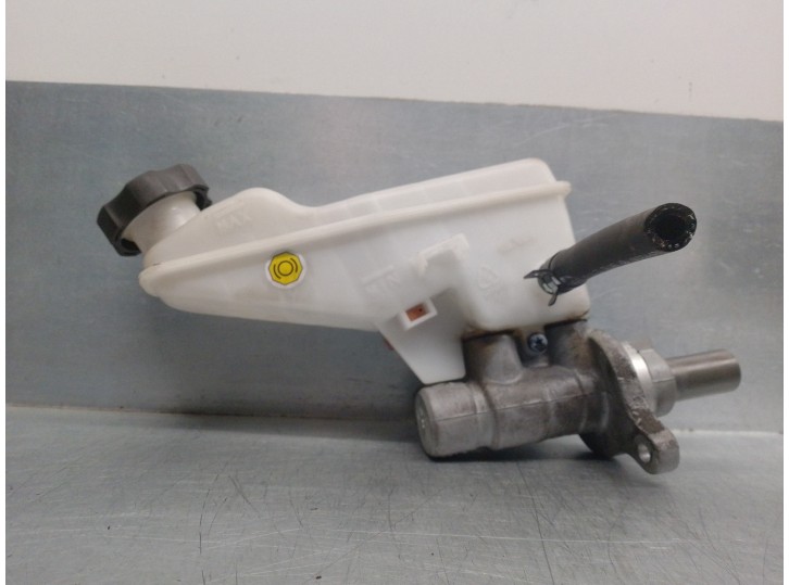 Recambio de bomba freno para hyundai i30 fastback 2.0 tgdi cat referencia OEM IAM 201812110931 58511S0000 