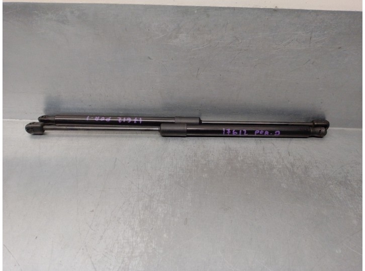 Replacement trunk / tailgate struts for Hyundai i30 Fastback 2.0 TGDI CAT OEM IAM reference 81770G4000 