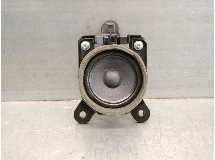 Recambio de altavoz/altavoces para mazda 3 hatchback (bp) 2.0 skyactiv-g m hybrid referencia OEM IAM BDGG66960 