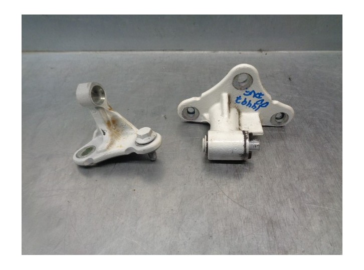 Recambio de bisagra puerta para mercedes-benz clase m (w164) 3.0 cdi cat referencia OEM IAM A2517201437  