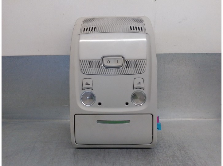 Recambio de luz interior para audi a5 sportback (8t) 2.0 16v tdi referencia OEM IAM 8T0947135BF 