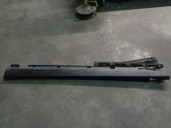 Recambio de spoiler talonera lateral izquierda para mercedes-benz clase m (w164) 3.0 cdi cat referencia OEM IAM A1646900740 