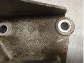 Replacement engine mount for Peugeot 307 Break / SW (S1) SW Pack OEM IAM reference 9638770480 