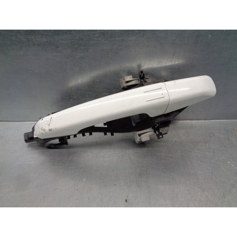 Recambio de maneta exterior trasera derecha para land rover evoque 2.2 td4 cat referencia OEM IAM BJ3224994CC LR025403 