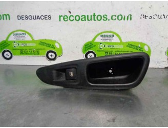 Recambio de mando elevalunas trasero derecho para peugeot 308 sport referencia OEM IAM 649031 