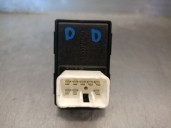Recambio de mando elevalunas delantero derecho para kia pro cee´d (ed) 2.0 crdi 140 referencia OEM IAM 935751H100 935751H100 