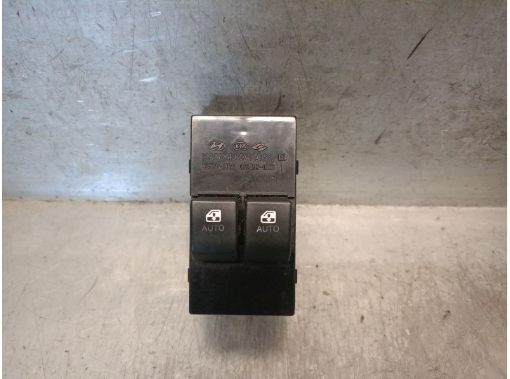 Recambio de mando elevalunas delantero izquierdo para kia pro cee´d (ed) 2.0 crdi 140 referencia OEM IAM 935701H021 935701H021 
